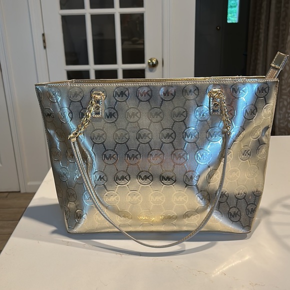 Michael Kors Jet Set Bag HOLIDAY BAG!! - Picture 5 of 8